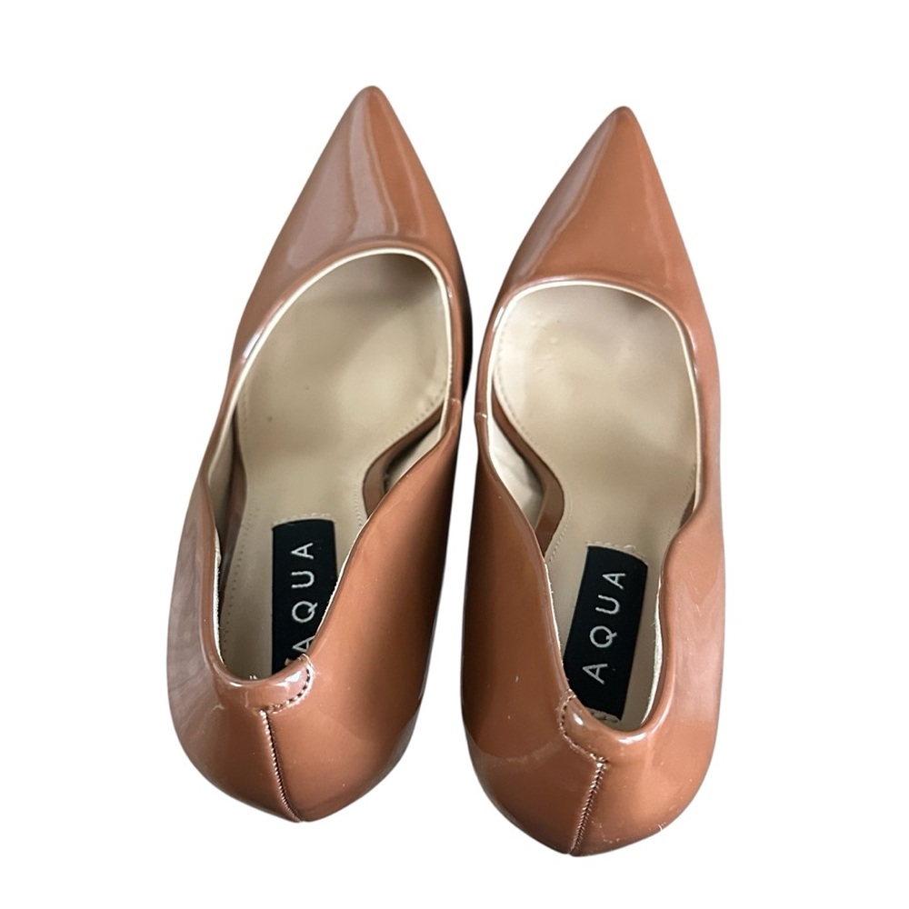AQUA Patent Leather Pointed Toe Pumps. Tan, Women’s size 6M - Picture 4 of 7